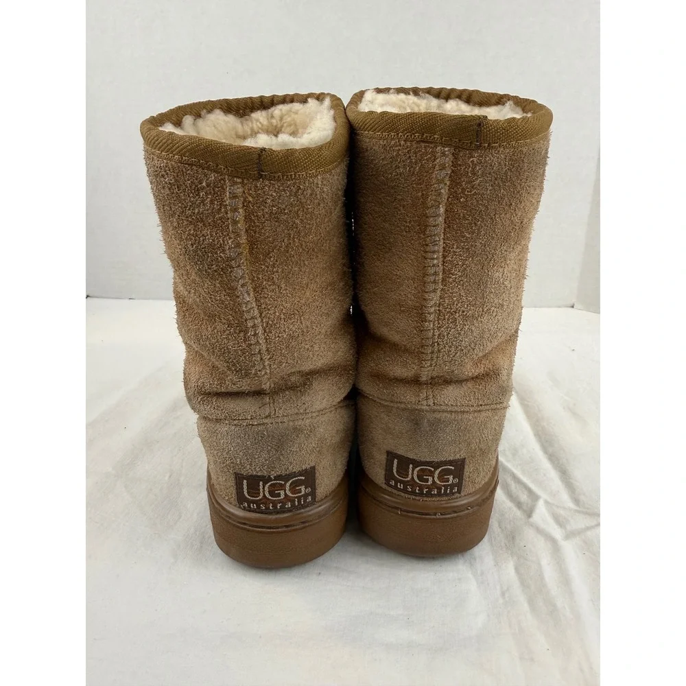 UGG Australia Classic Short Boots Chestnut Suede Shearling Lined M5‎ L6 Brown